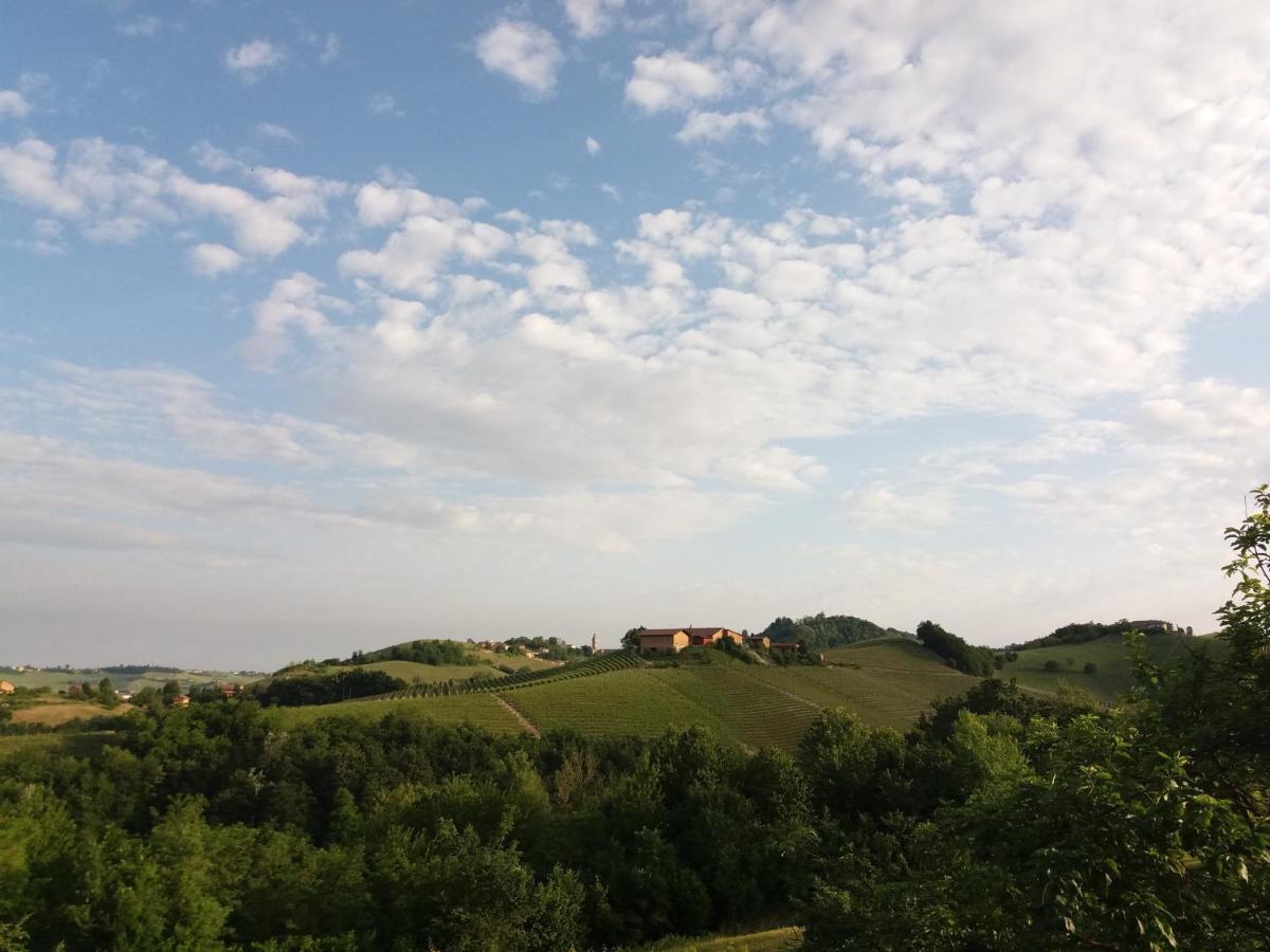 Monforte dʼAlba B&B Sant'Anna 21 מראה חיצוני תמונה