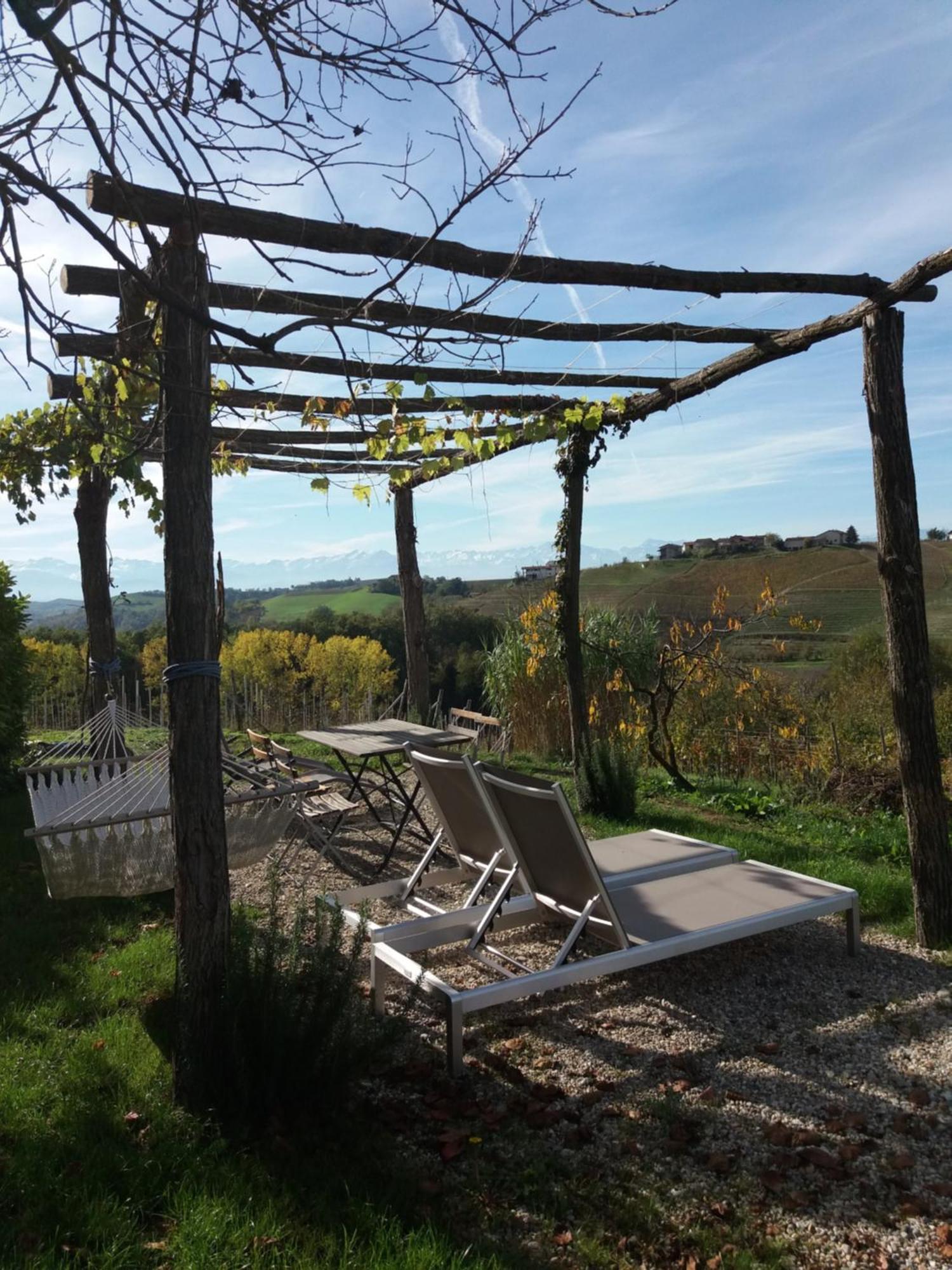 Monforte dʼAlba B&B Sant'Anna 21 מראה חיצוני תמונה